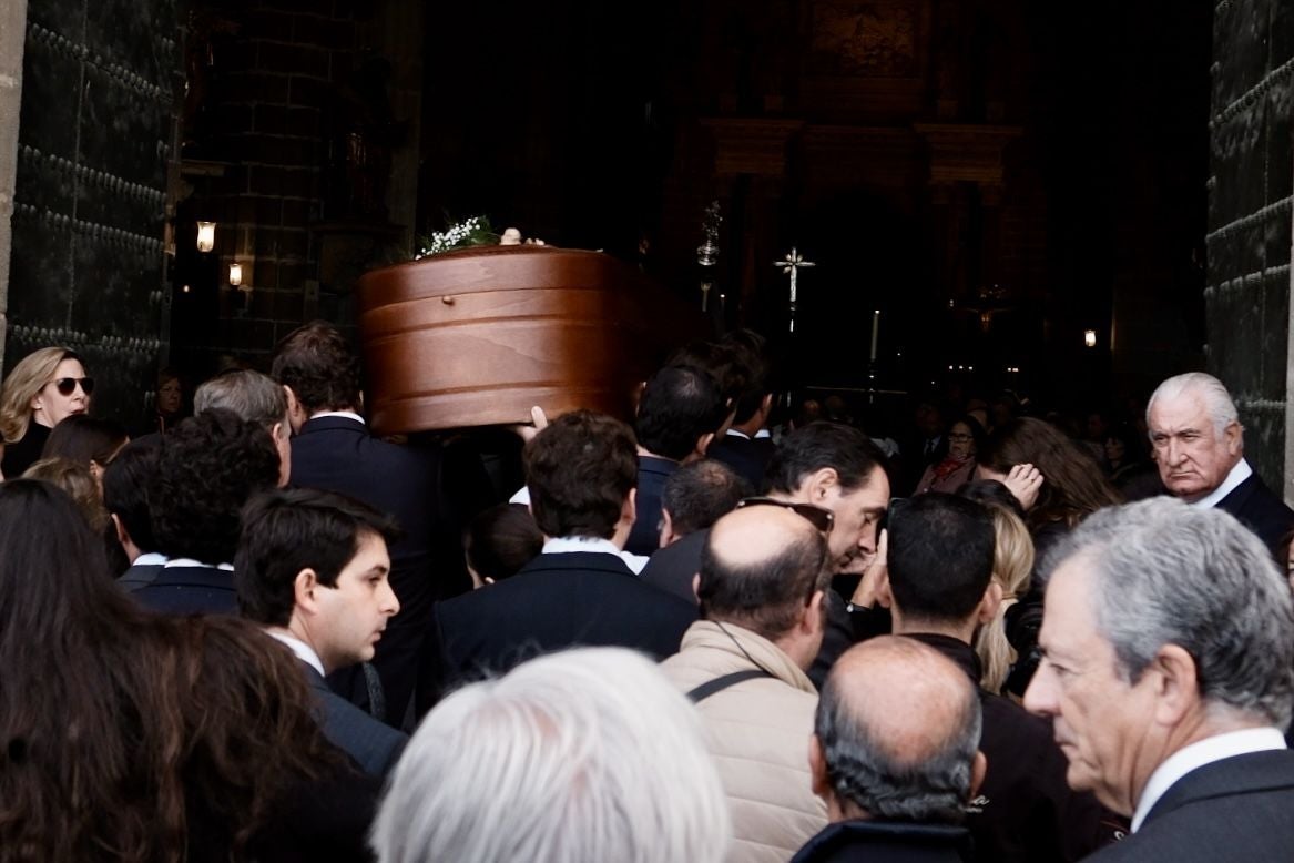 Fotos: Emotiva despedida a Álvaro Domecq Romero en la Catedral de Jerez