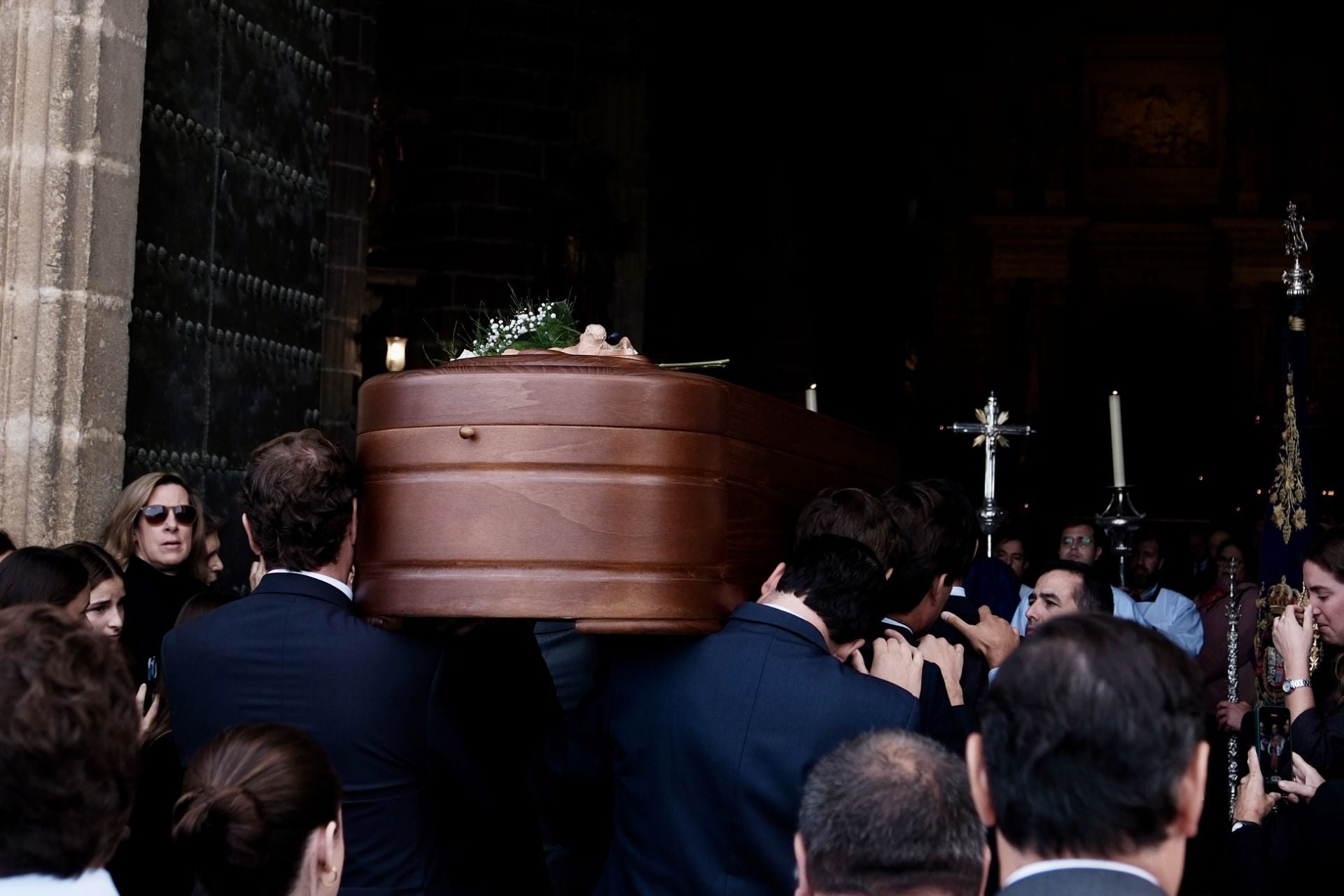 Fotos: Emotiva despedida a Álvaro Domecq Romero en la Catedral de Jerez