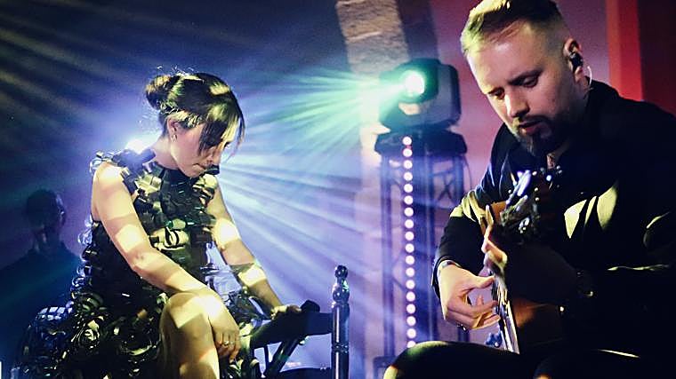 Castazabal, a la izquierda, acompañada de Bruno Jiménez, a la derecha.