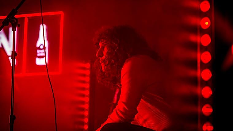 Miguelito García, durante la actuación de Cervatana en el Monkey Week.