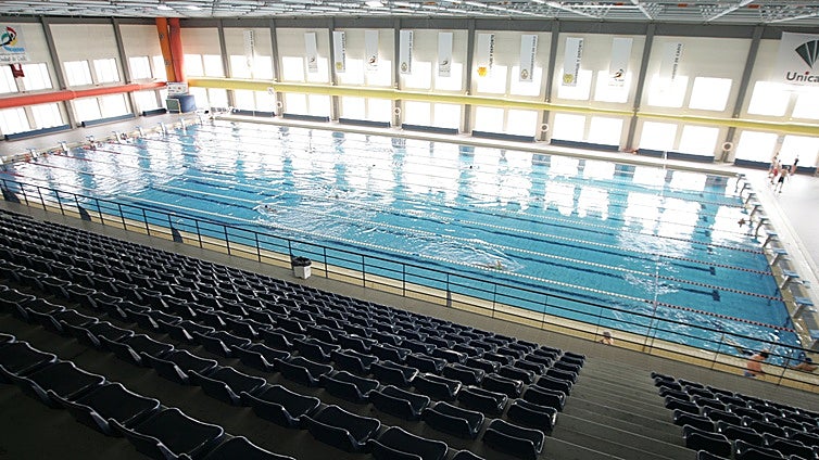 El Ayuntamiento lleva a cabo tres obras para mejorar el Complejo Deportivo Ciudad de Cádiz