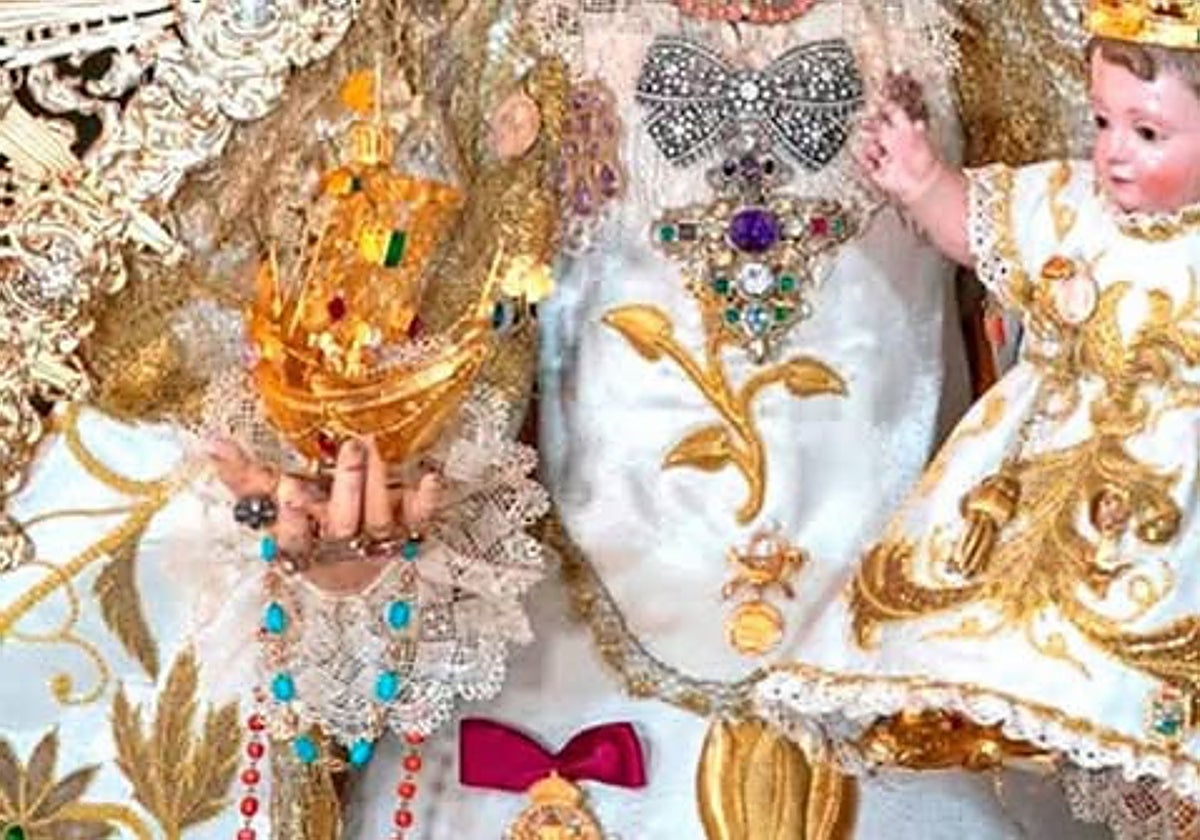 Atrapan en Puerto Serrano al ladrón de robos en varias iglesias: reaparece el traje del Niño Jesús de Utrera