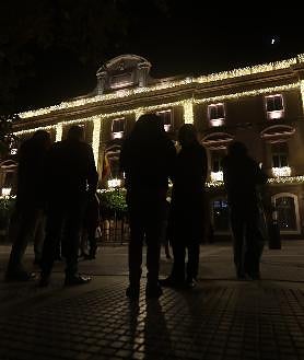 Imagen secundaria 2 - Diputación de Cádiz enciende su Navidad e inaugura el Belén