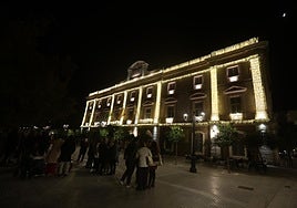 Diputación de Cádiz enciende su Navidad e inaugura el Belén