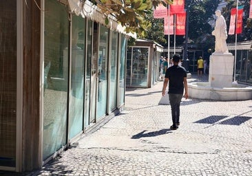 Unidos por la esencia: la Plaza de las Flores, a debate en Cádiz