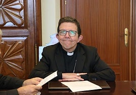 La Catedral de Cádiz acoge este sábado la misa de bienvenida a Monseñor Ramón Valdivia