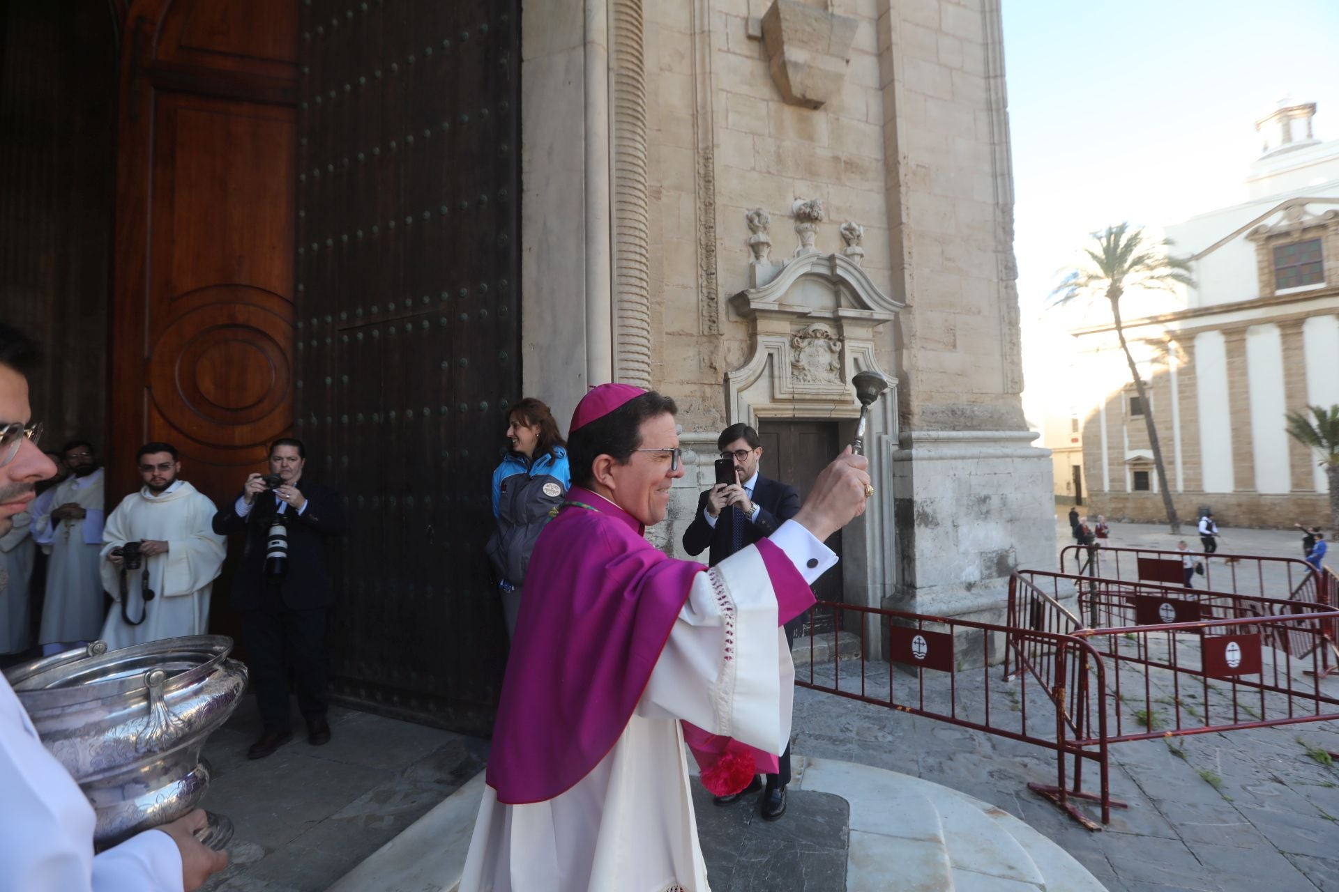 Fotos: Misa de presentación en Cádiz del administrador apostólico