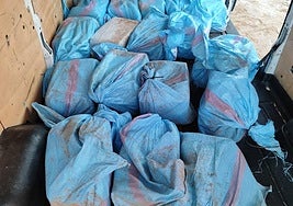 Golpe al narco en Barbate: 410 kilos de cocaína interceptados y dos detenidos