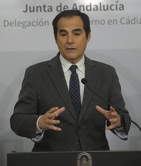 Imagen secundaria 2 - El consejero de Justicia, José Antonio Nieto, explica los detalles de las obras de la Ciudad de la Justicia de Cádiz