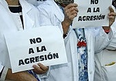 Las agresiones a médicos se duplican en Cádiz