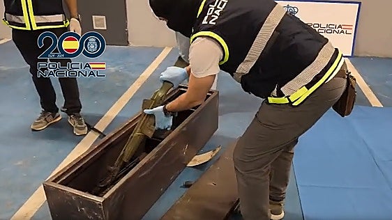 Droga y armas de guerra incautadas en Cádiz
