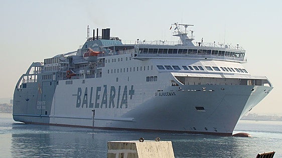 Baleària compra Transmediterránea-Canarias y fortalece las rutas con Cádiz