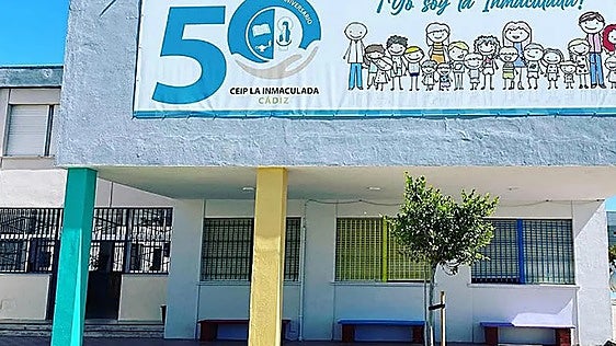 La guerra de los nombres en Cádiz no cesa: el colegio La Inmaculada pasa a llamarse Cortadura