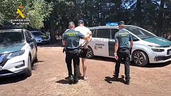 Descubren una vivienda rústica en Medina con más de 900 plantas de marihuana