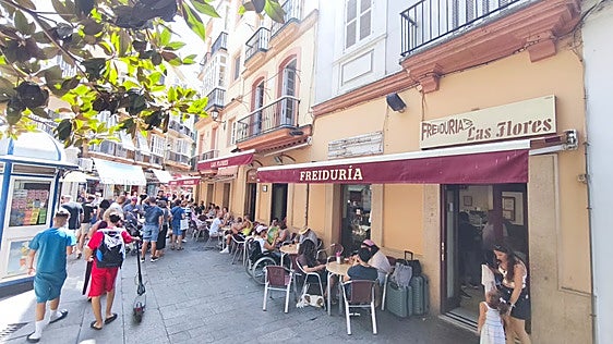 El pescaíto frito de Las Flores, Premio Turismo 2026 de Cádiz