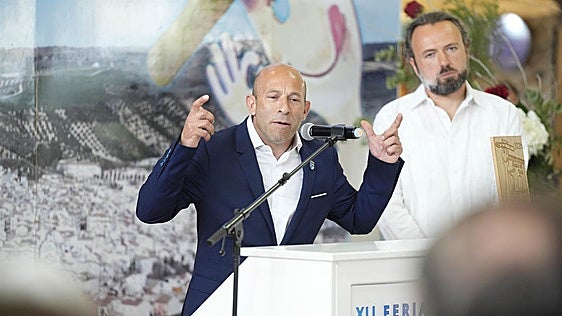 Alcalá del Valle pronostica una cooperativa energética de más de 800 vecinos y un ahorro eléctrico del 30%
