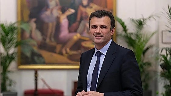 Cádiz arranca el curso político con el bastón de mando en juego