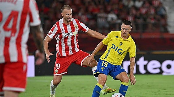 Fotos del Almería - Cádiz: el partido, en imágenes