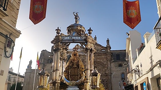 La ciudad volvió a salir a la calle para acompañar a su Patrona en una jornada marcada por la devoción, la tradición y el fervor.