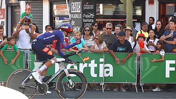 Fotos: Las imágenes de la Vuelta Ciclista a España en Cádiz
