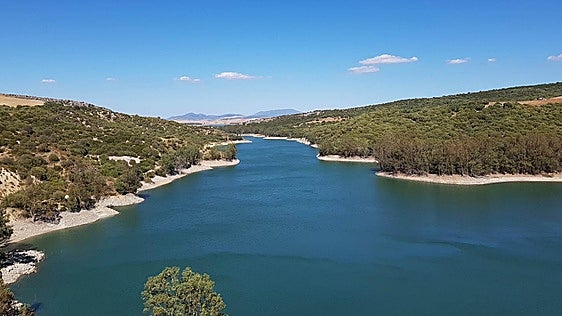 Cádiz afronta el otoño con los embalses cerca del límite de su capacidad y con la amenaza de desembalses
