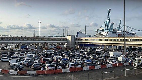 El puerto de Algeciras concentró seis de cada diez vehículos hacia Marruecos durante la salida de la OPE