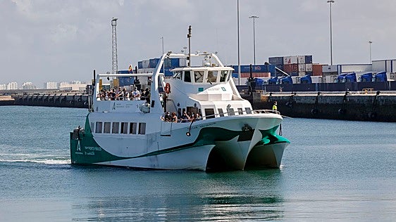 Sin catamarán entre Cádiz y Rota por problemas técnicos