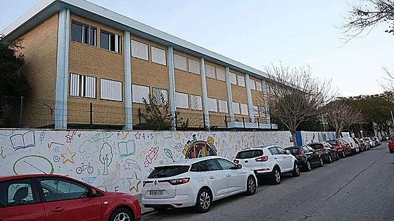 El PP de Cádiz vuelve a ofrecer al Gobierno el suelo de los colegios Adolfo de Castro y Carmen Jiménez para 275 viviendas