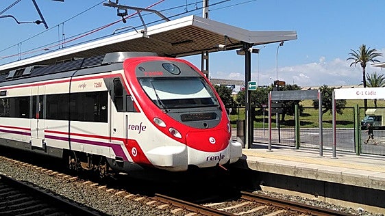 Renfe arreglará a medias las estaciones de tren de Cádiz