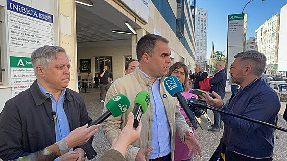 Las ratas del Puerta del Mar llegan al Parlamento: el PSOE pedirá explicaciones a la Junta