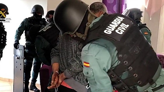 El PP anuncia en Cádiz que presentará una  iniciativa en el Senado para defender a policías y guardias civiles frente a los narcos