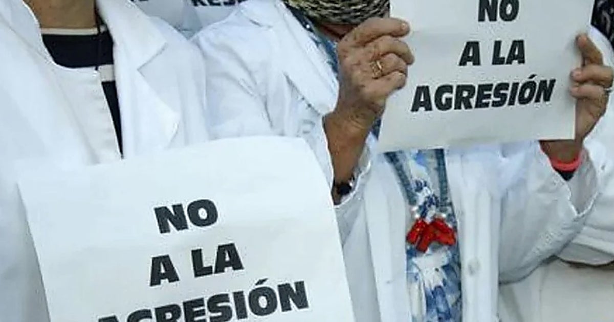 Médicos en riesgo en Cádiz, cada vez más agresiones y más violentas ante la impaciencia de los pacientes