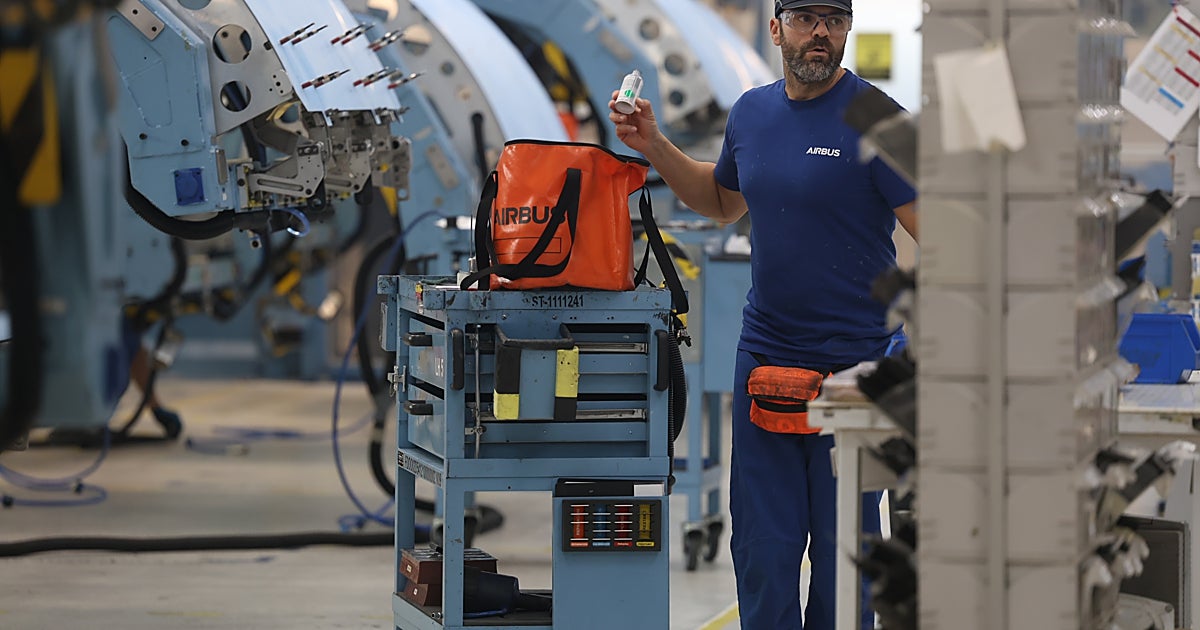 Avolon places firm order for 110 Airbus aircraft