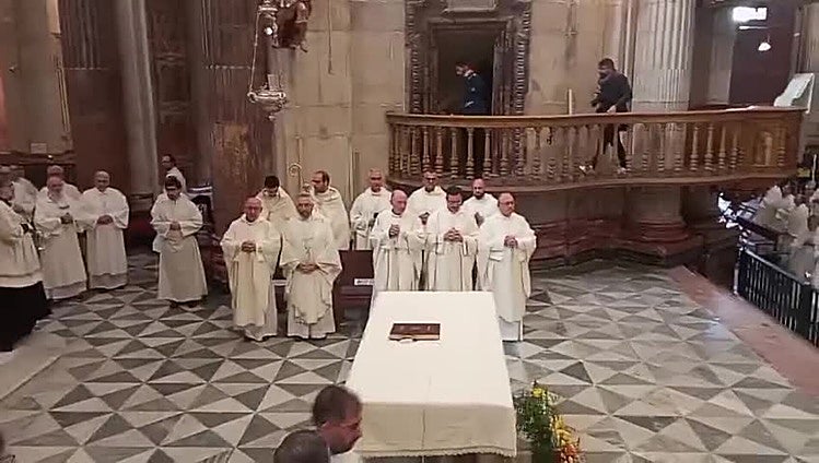 Misa de bienvenida de Monseñor Valdivia en la Catedral de Cádiz