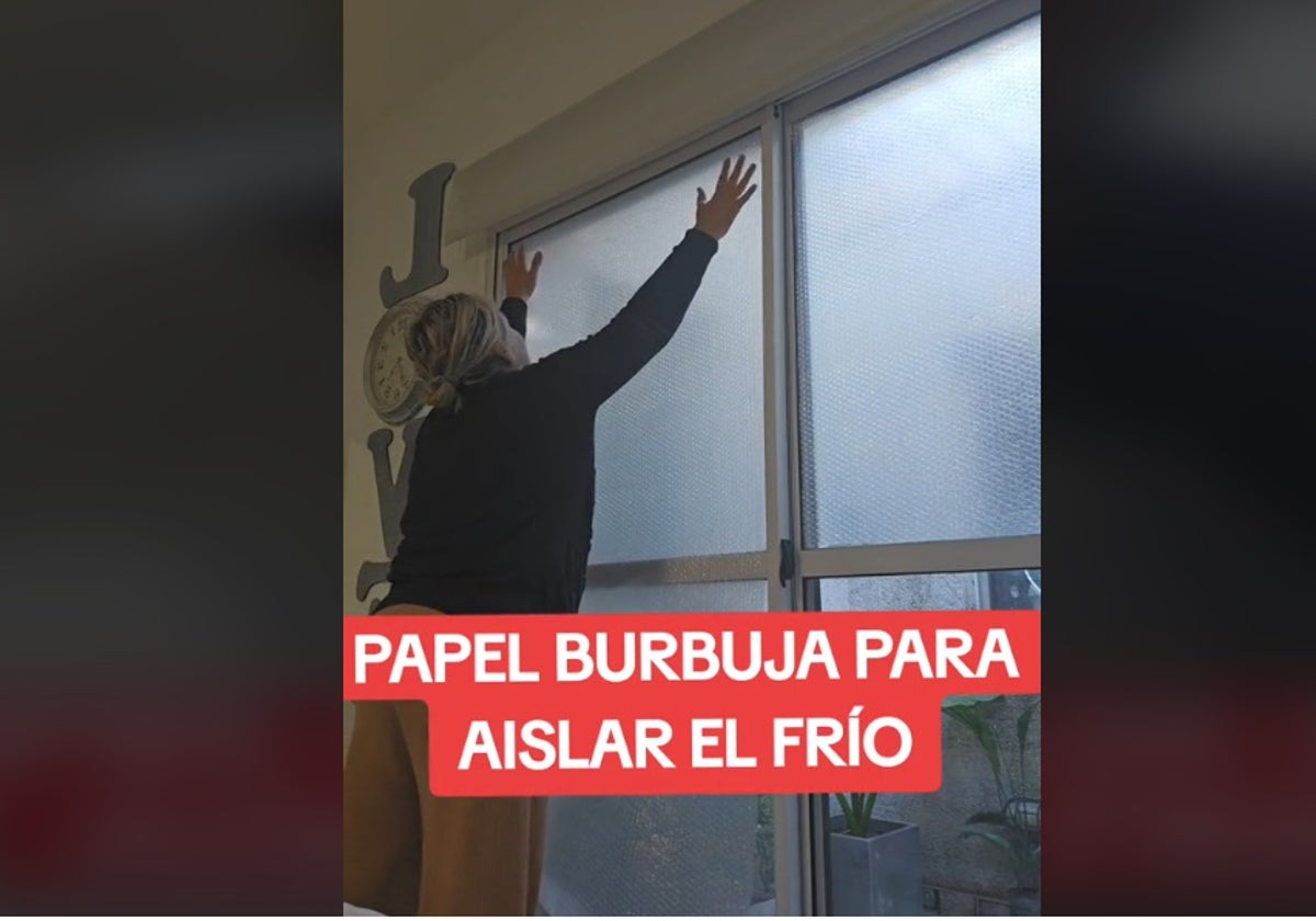 El papel de embalaje de burbujas es una opción económica para aislar las ventanas del frío