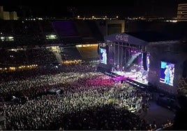 Varios asistentes al concierto de Antoñito Molina en Cádiz se quejaron de esto: «Mucho tiempo esperando y al final...»
