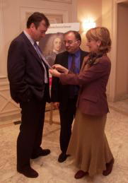 Esperanza Aguirre y Juan José Laborda presentaron la obra de García Cárcel que definieron como un libro de larga vigencia. Chema Barroso.