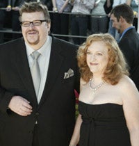 Michael Moore junto a su esposa Kathleen Glynn
