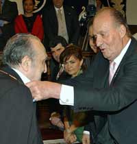 El Rey define a Sánchez Ferlosio como un «maestro de la palabra»