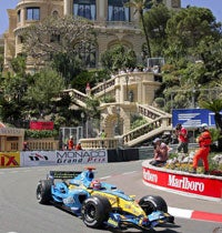 Fernando Alonso pone el ritmo en los entrenamientos libres
