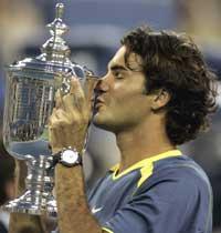 Federer se impone en el US Open a Agassi en «la final más especial» de su carrera