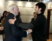 Y saludó al seleccionador español, Luis Aragonés, por primera vez  IGNACIO GIL