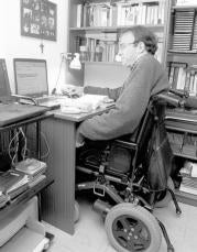 PEPE ORTEGA  Rosamar Prieto, el alcalde y Miguel Rivas, en la reunión de ayer