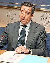 El portavoz del PP en el Congreso, Eduardo Zaplana. / EFE