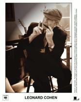 Leonard Cohen canta los 40