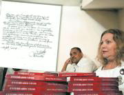 El preso político Héctor Maseda ha hecho llegar a Fidel Castro un ejemplar de su libro «Enterrados vivos», con dedicatoria, para que «se convenza» de los «métodos crueles» en las cárceles de Cuba