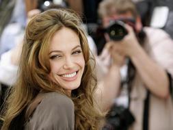 Angelina Jolie, acusada de dar glamour al crimen y la violencia