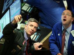 Wall Street suma su segundo día consecutivo en verde, ante la sorpresa de los inversores./ AFP