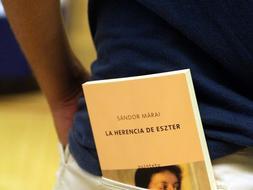 El libro se adapta al bolsillo