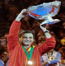 Sánchez Vicario dice adiós en medio de la fiesta